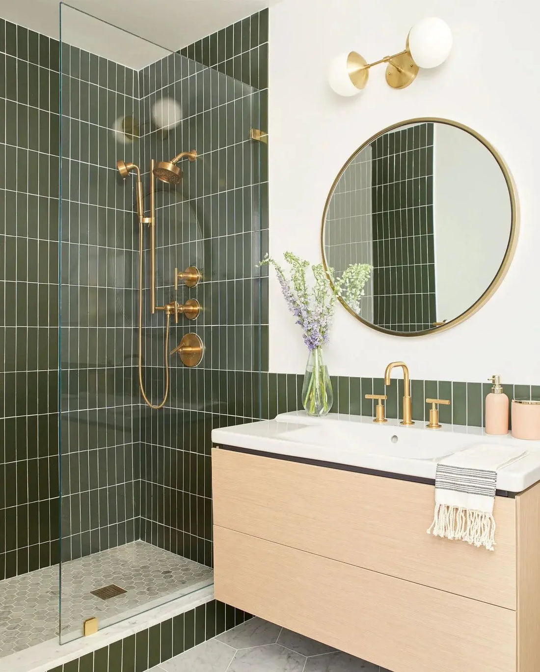 The Best Wall Colors to Pair With Brass Accents 