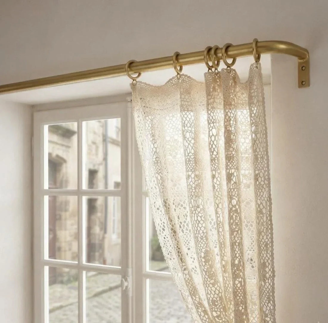 What Are the Perfect Dimensions for a French Return Curtain Rod?