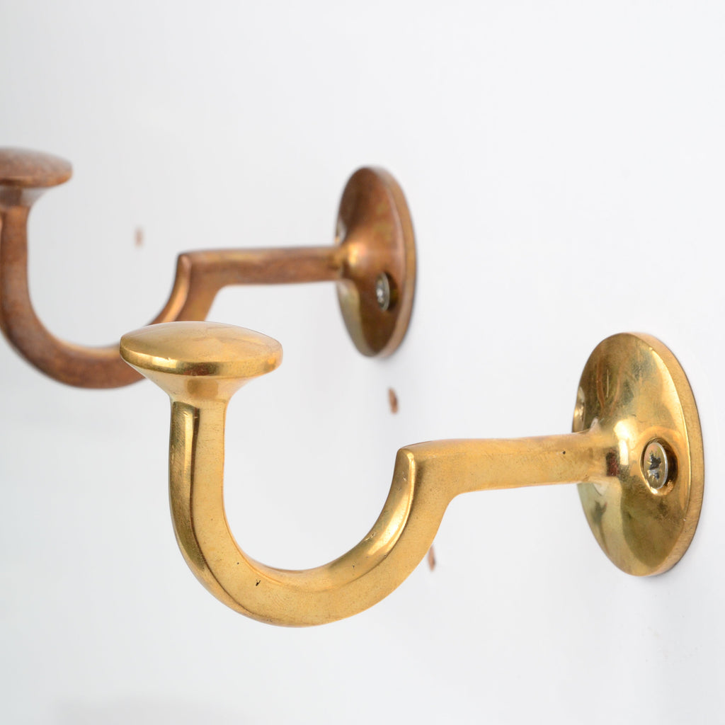 solid-unlacquered-brass-hook-patina-atlasfinest