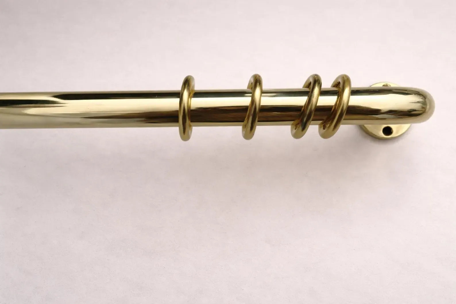  20 mm Diameter with Round Wall Brackets