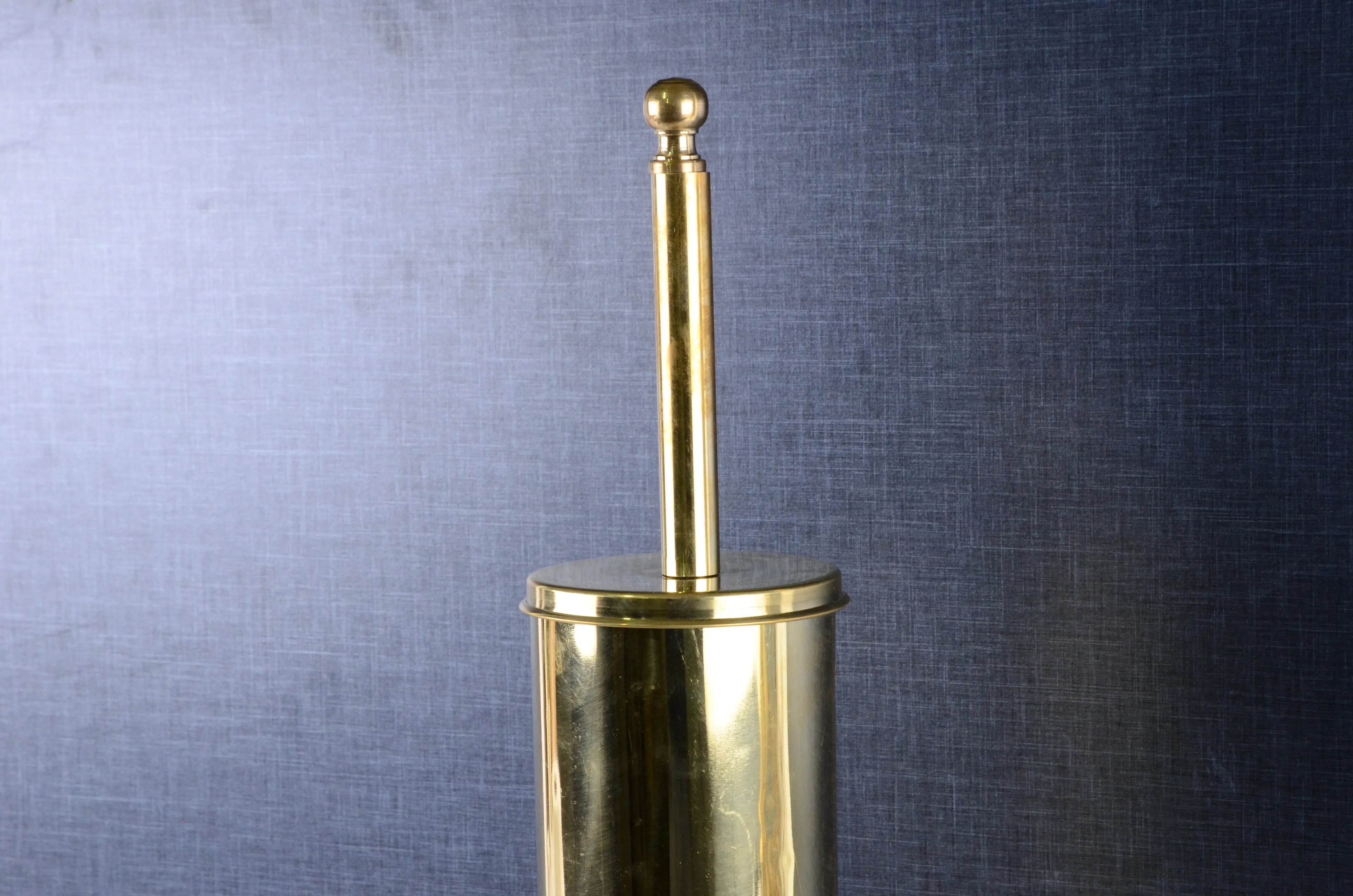Unlacquered Brass Toilet Brush With Smooth Finish - AtlasFinest
