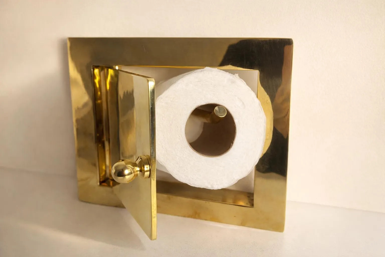 Minimalist Toilet Roll Holder