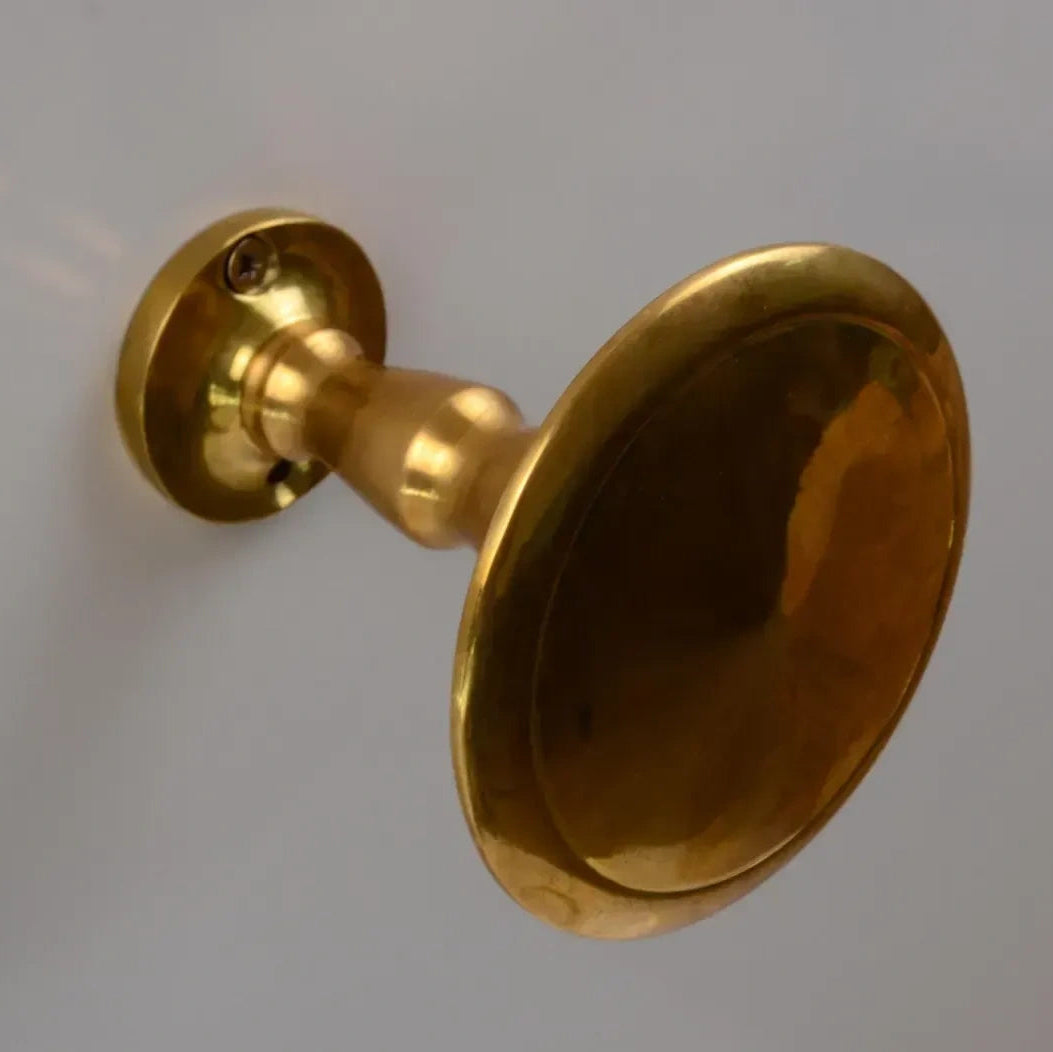 Side Curtain Holder 2