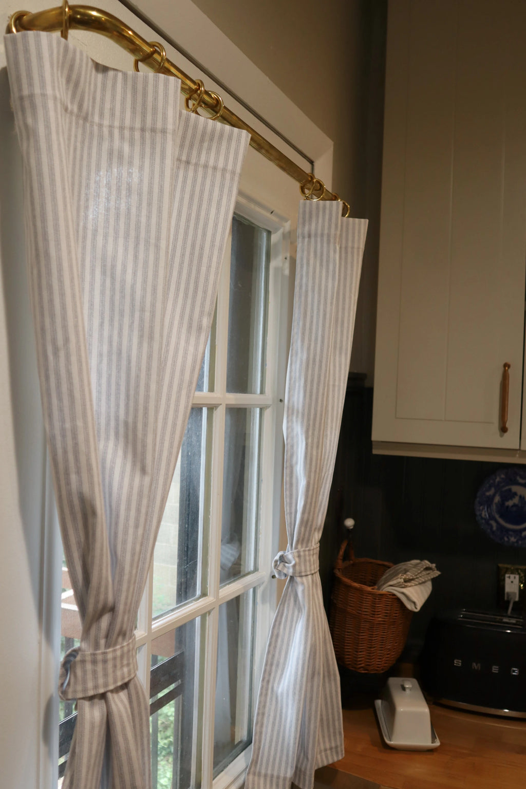 Unlacquered brass cafe curtain rod, atlas finest curtain rod, brass rings for curtain holder, brass curtain pole